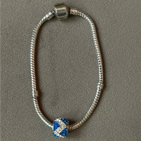 Bracelet elegant with stone - Picture 4 of 7